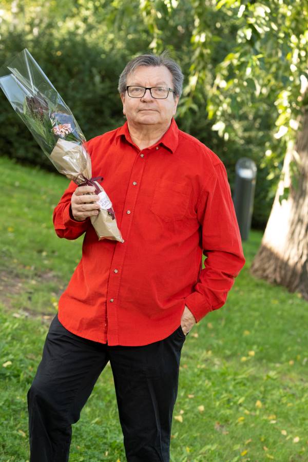 Veli-Pekka Lehtola Oulussa 10.9.2022, kun palkintoehdokkaat esiteltiin. Kuva: Ville Honkonen.